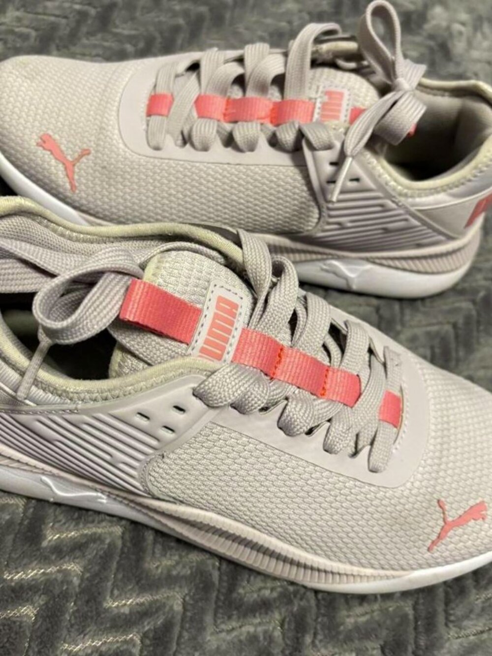 Puma Women's Grey and Pink Trainers